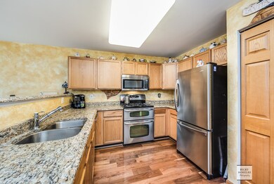 243 Grays Dr, Oswego, IL 60543 - photo 6