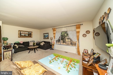 9982 Lake Landing Rd, Montgomery Village, MD 20886 - photo 4