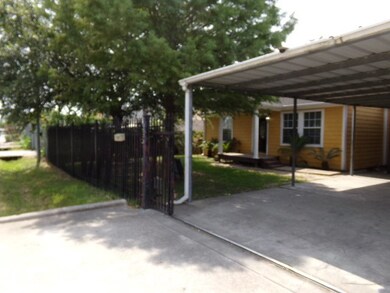 13374 Knollcrest St, Houston, TX 77015 - photo 3