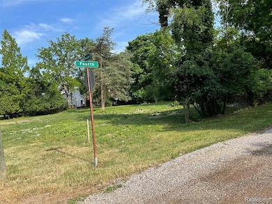 8269 Bellevue Rd, Grosse Ile, MI 48138 - photo 3