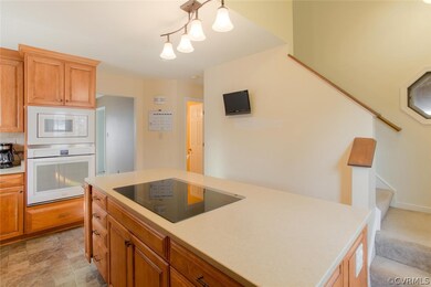 10409 Gibsons Landing Dr, Henrico, VA 23233 - photo 3