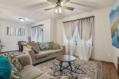 151 Stallion Ln, Circle Pines, MN 55014 - photo 3