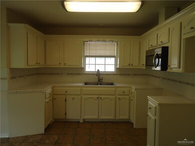 2003 Bald Cypress, Weslaco, TX 78596 - photo 5