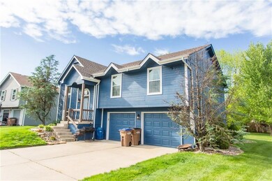 106 W Laredo Trail, Raymore, MO 64083 - photo 3