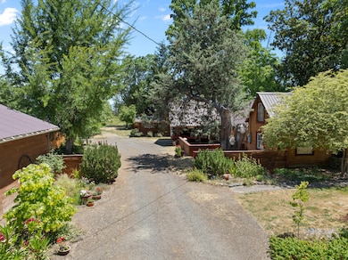 2958 freeland rd, central point-dr-14