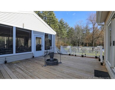 22 Woodside Dr, Londonderry, NH 03053 - photo 3