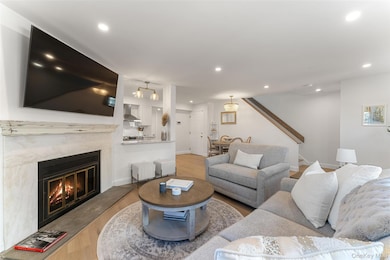 36 Greenridge Ave unit 302, White Plains, NY 10605 - photo 7