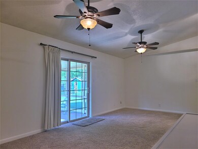 2807 Shawn Dr, Denison, TX 75020 - photo 4