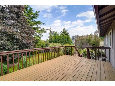 2732 SW Laura Ct, Troutdale, OR 97060 - photo 5