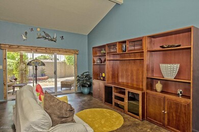 004_Living Room View