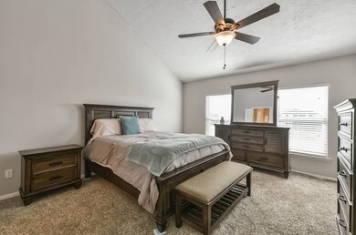 5204 Spring Branch Dr, Pearland, TX 77584 - photo 6