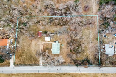 Shows approximate property boundaries - please ref