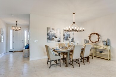 Destin 6 Dining