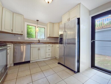 10 Holly Cir unit 16A, Buzzards Bay, MA 02532 - photo 7