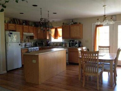 640 Tucker Rd, North Dartmouth, MA 02747 - photo 4