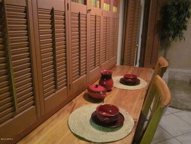 BREAKFAST BAR IN KITCHEN