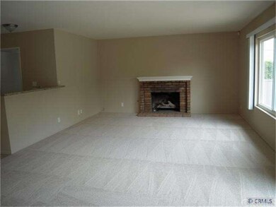 BIG FAMILY ROOM W/BRICK FIREPLACE & NEW CUSTOM MAN