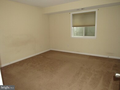206 N Fairfax Blvd unit BSMT APT, Ranson, WV 25438 - photo 5