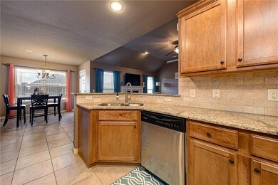 3774 Deerhurst St, Springdale, AR 72764