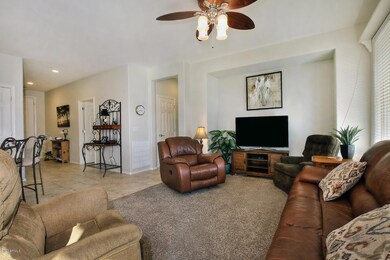 4077 E Indigo St Gilbert AZ-large-004-01