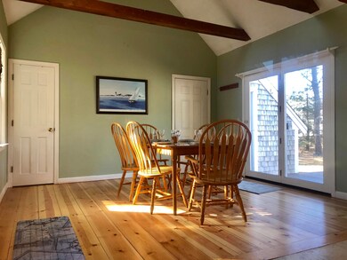 Sunny Dining area