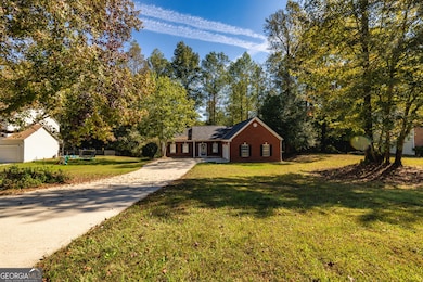 224 Autumn Ridge Dr, Griffin, GA 30224 - photo 2