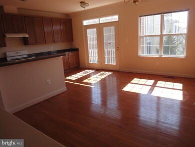 12948 Clarksburg Square Rd, Clarksburg, MD 20871 - photo 4