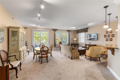 Living rm and dining area