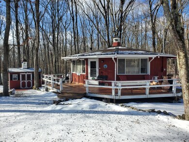 219 Forest Ridge Dr, Hawley, PA 18428 - photo 2