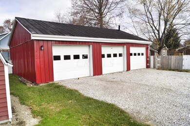 719 W 9th St, Marysville, OH 43040 - photo 2