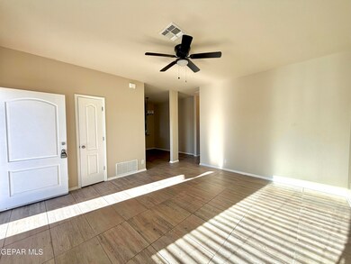 11145 Eleanor Coldwell Ln, Socorro, TX 79927 - photo 7