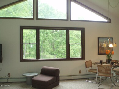 147 Meadow Ridge Acres Rd, Dingmans Ferry, PA 18328 - photo 5