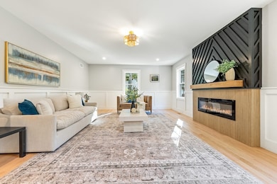 110 Wilson Rd unit 2, Bedford, MA 01730 - photo 4