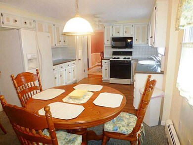 112 Cindy Ln, Warwick, RI 02886 - photo 5