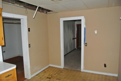 826 S Webster Ave, Scranton, PA 18505 - photo 6
