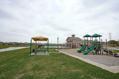 5318 Camerford Ct, Alvin, TX 77511 - photo 5