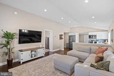 235 Roberts Ave, Conshohocken, PA 19428 - photo 5