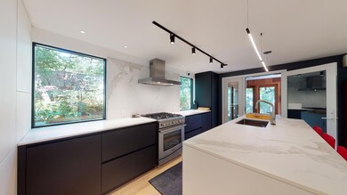 51R-Harry-Kemp-Way-66