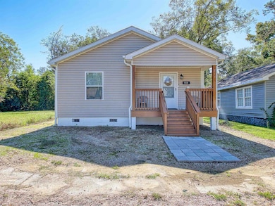 215 W James St, Mullins, SC 29574 - photo 2