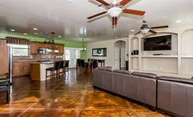 18712 W Rustler Rd Buckeye AZ-large-003-