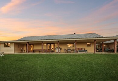 25202 Highway 105, Sour Lake, TX 77659 - photo 2