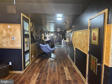 835 E Chase St, Baltimore, MD 21202 - photo 2