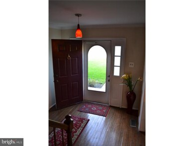 574 Croasdale Dr, Langhorne, PA 19047 - photo 3