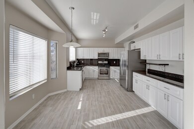 7 - Kitchen