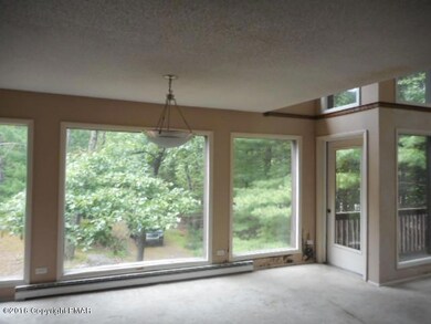 4107 Sycamore Ln, East Stroudsburg, PA 18301 - photo 4