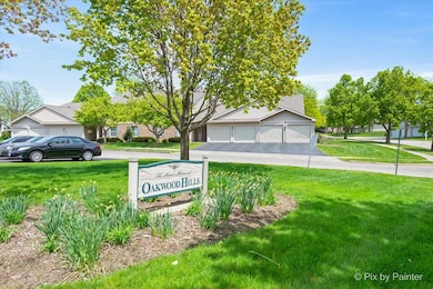 1023 Berkshire Ct unit C, Elgin, IL 60120 - photo 2