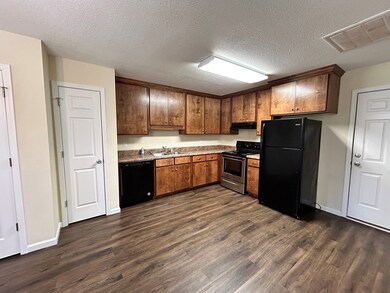 918 42nd St E, Tifton, GA 31794 - photo 4