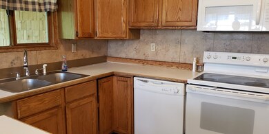 54 Prentiss St, Orange, MA 01364 - photo 7