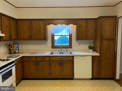 17485 Piney Point Rd, Piney Point, MD 20674 - photo 7