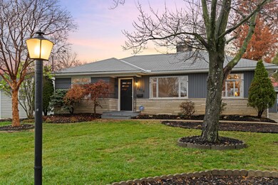 2676 Nottingham Rd, Columbus, OH 43221 - photo 2